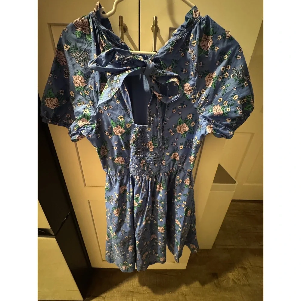 J Crew Blue Floral Puff Sleeve Smocked Waist Tie Back Romper Size‎ 2